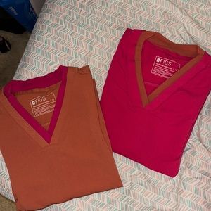 FIGS oran slim scrub top terracotta/ultra rose M